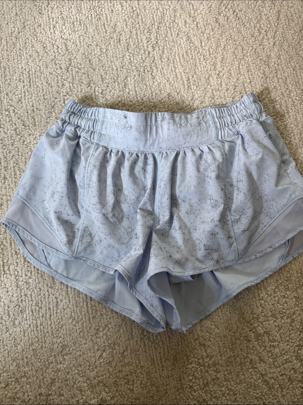 Lululemon Hottie Hots- 2.5” low rise